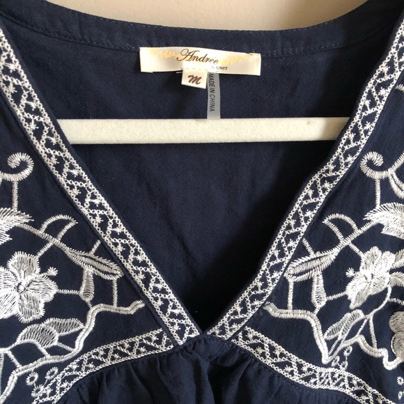 Andre by Unit Embroidered Tassel Sleeves Top - Picture 4 of 4